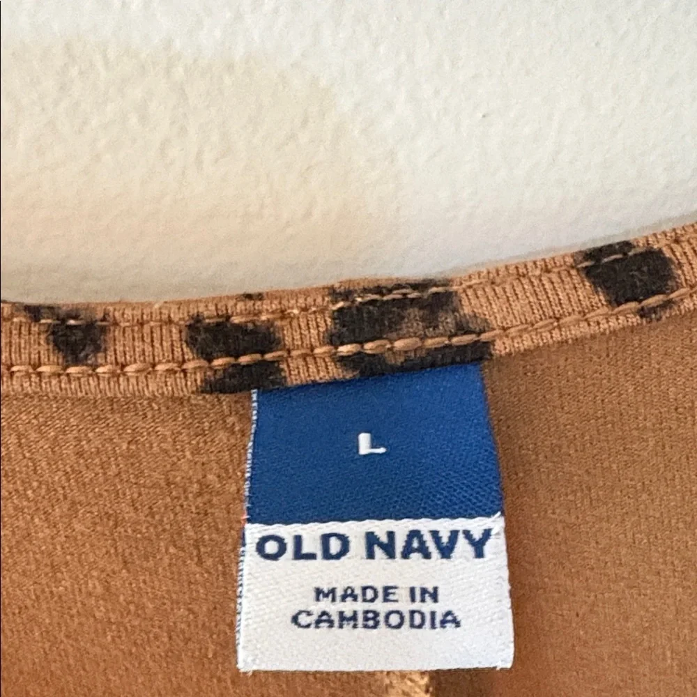 Old Navy Brown and Black Animal print Long Sleeve Dress - Picture 2 of 4